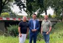 Erftbrücke L162 – Ersatzneubau soll 2027 fertig sein. MdL Thomas Okos und CDU-Kommunalpolitiker informieren sich vor Ort.